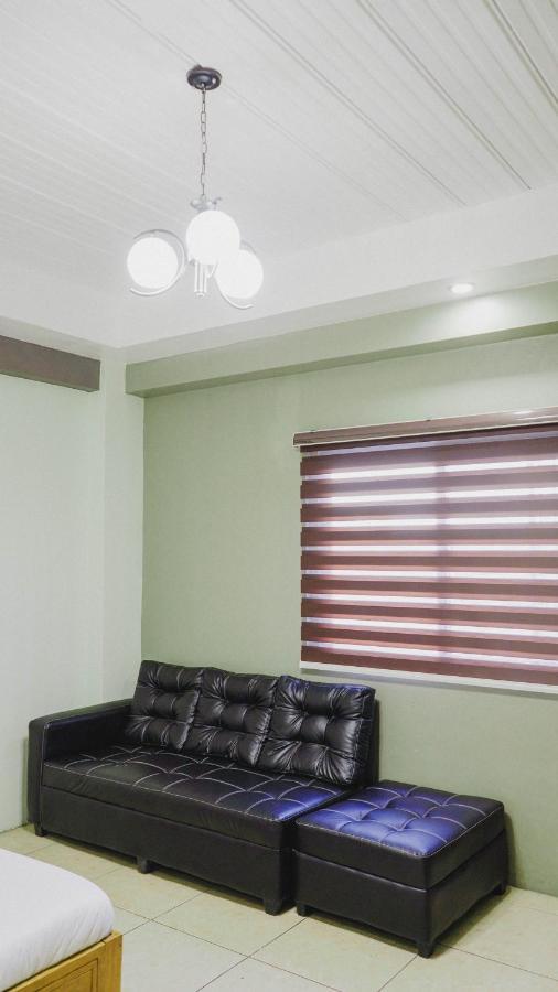 2428 Suites Urdaneta エクステリア 写真