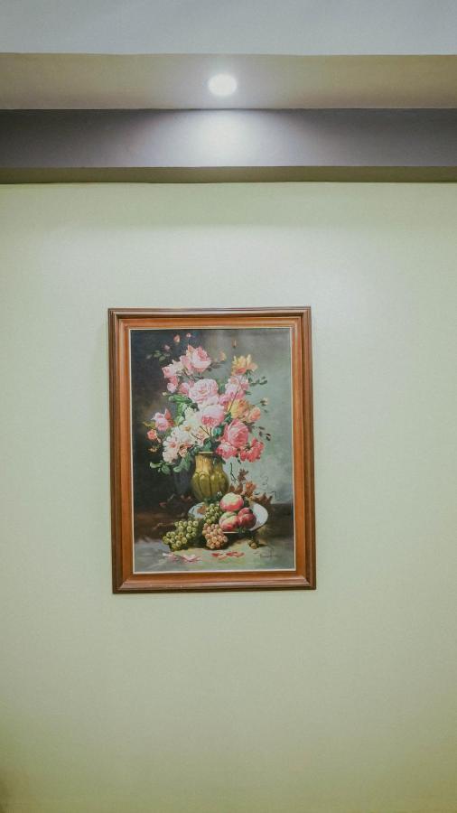 2428 Suites Urdaneta エクステリア 写真