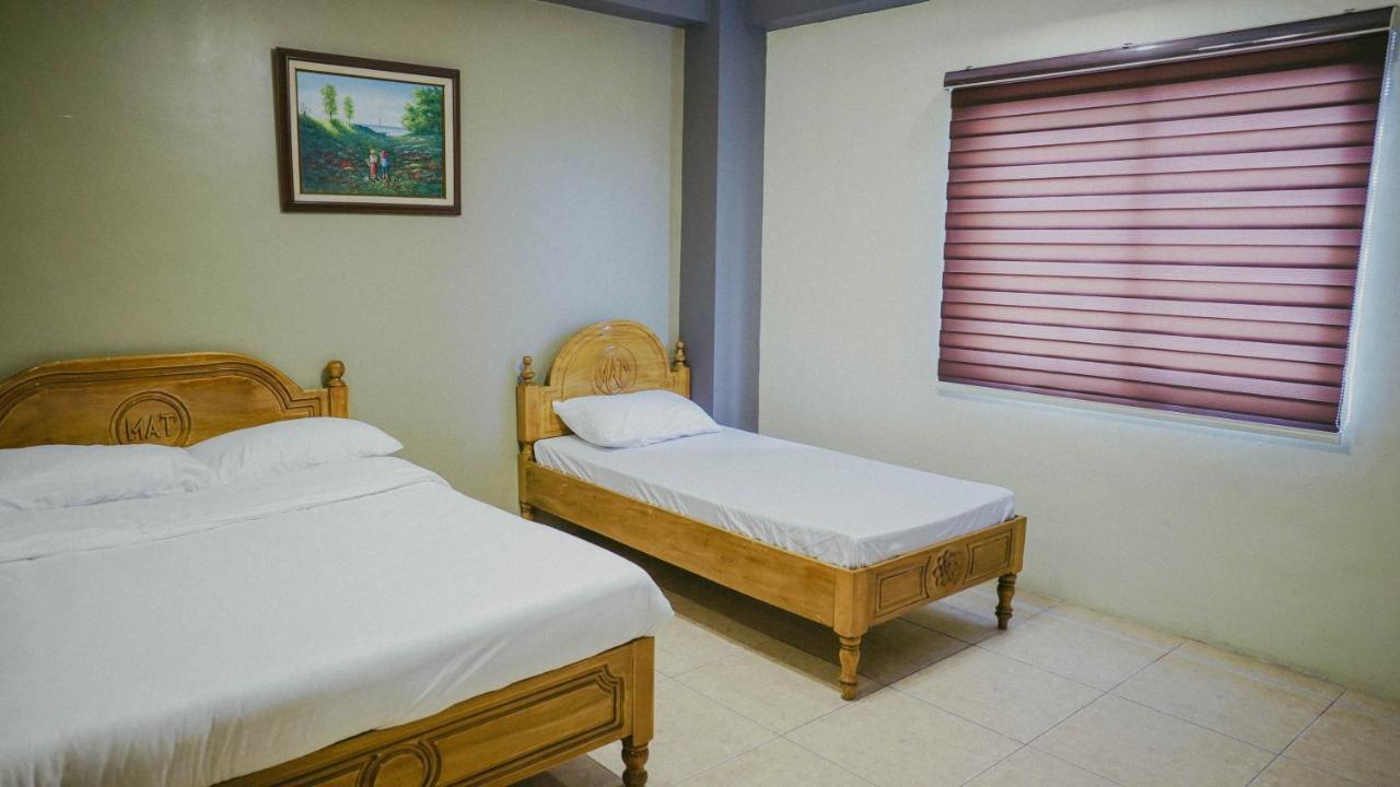 2428 Suites Urdaneta エクステリア 写真